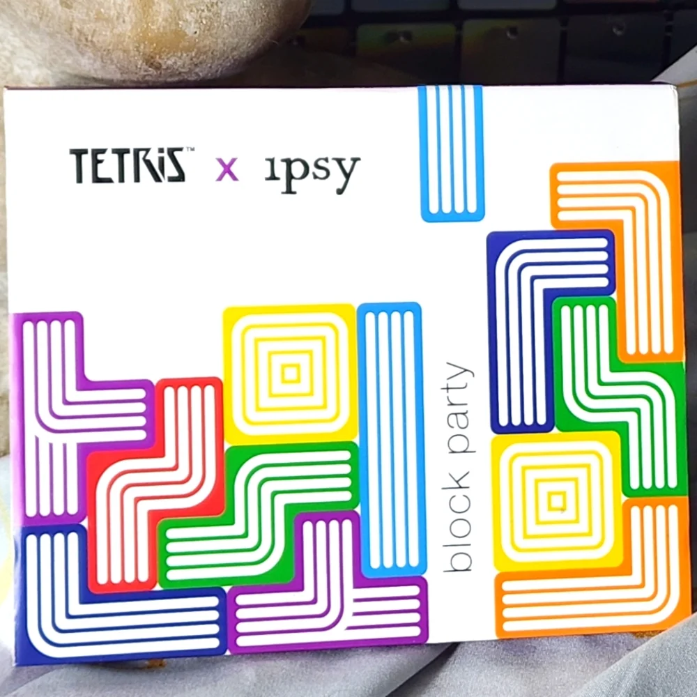 Tetris Eyeshadow Palette 6 Shades NEW